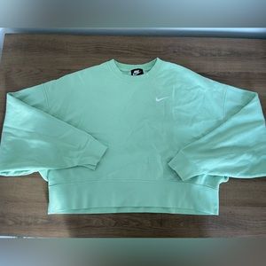 Nike oversized cropped crew neck